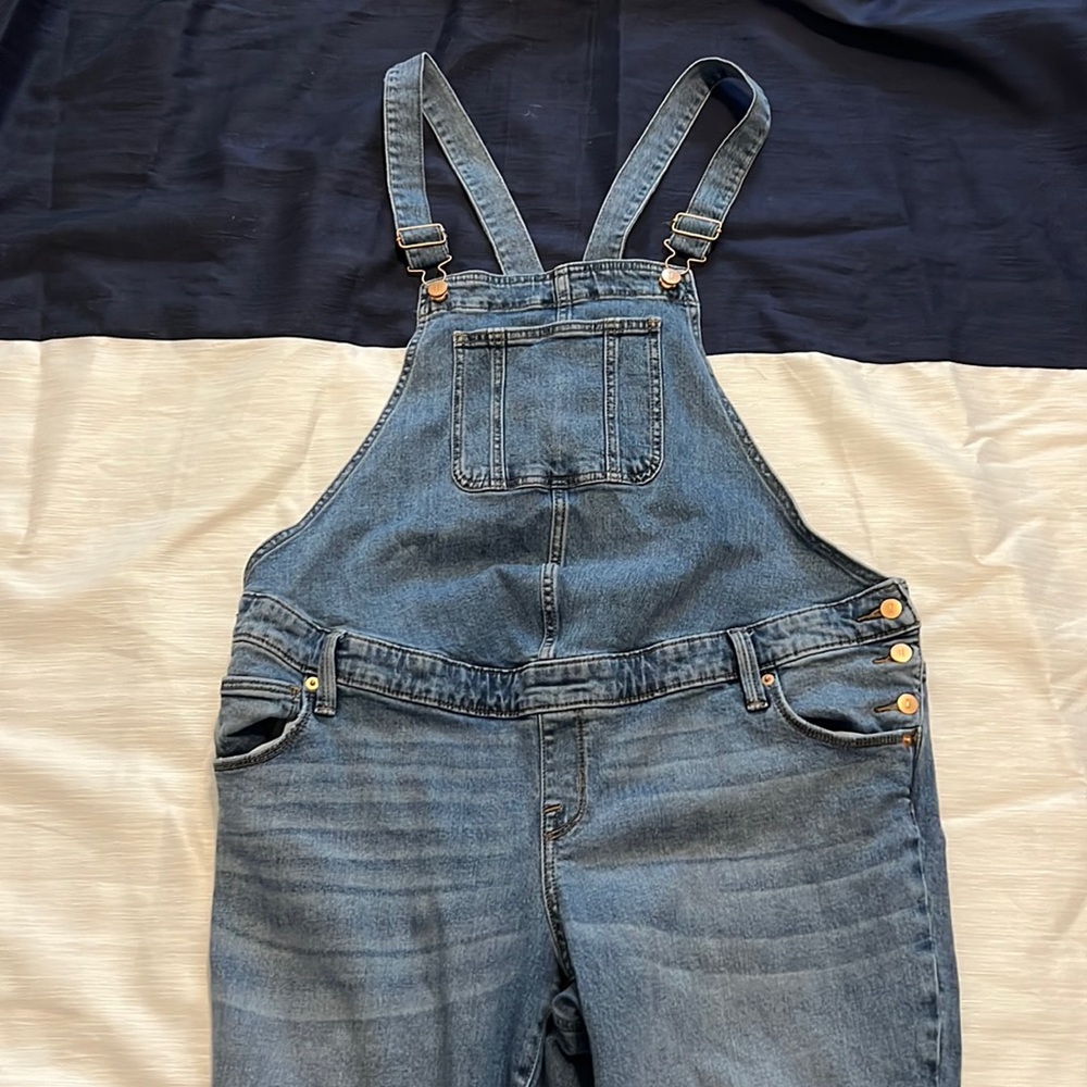 Maternity overalls